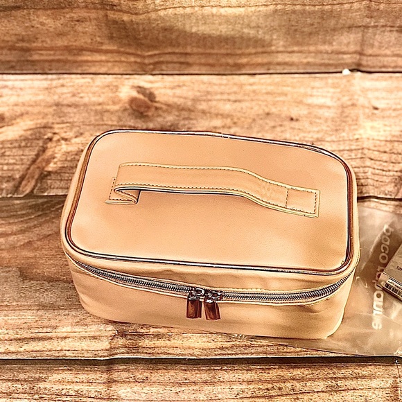 Paco Rabanne Olympea Travel Case - Picture 2 of 7